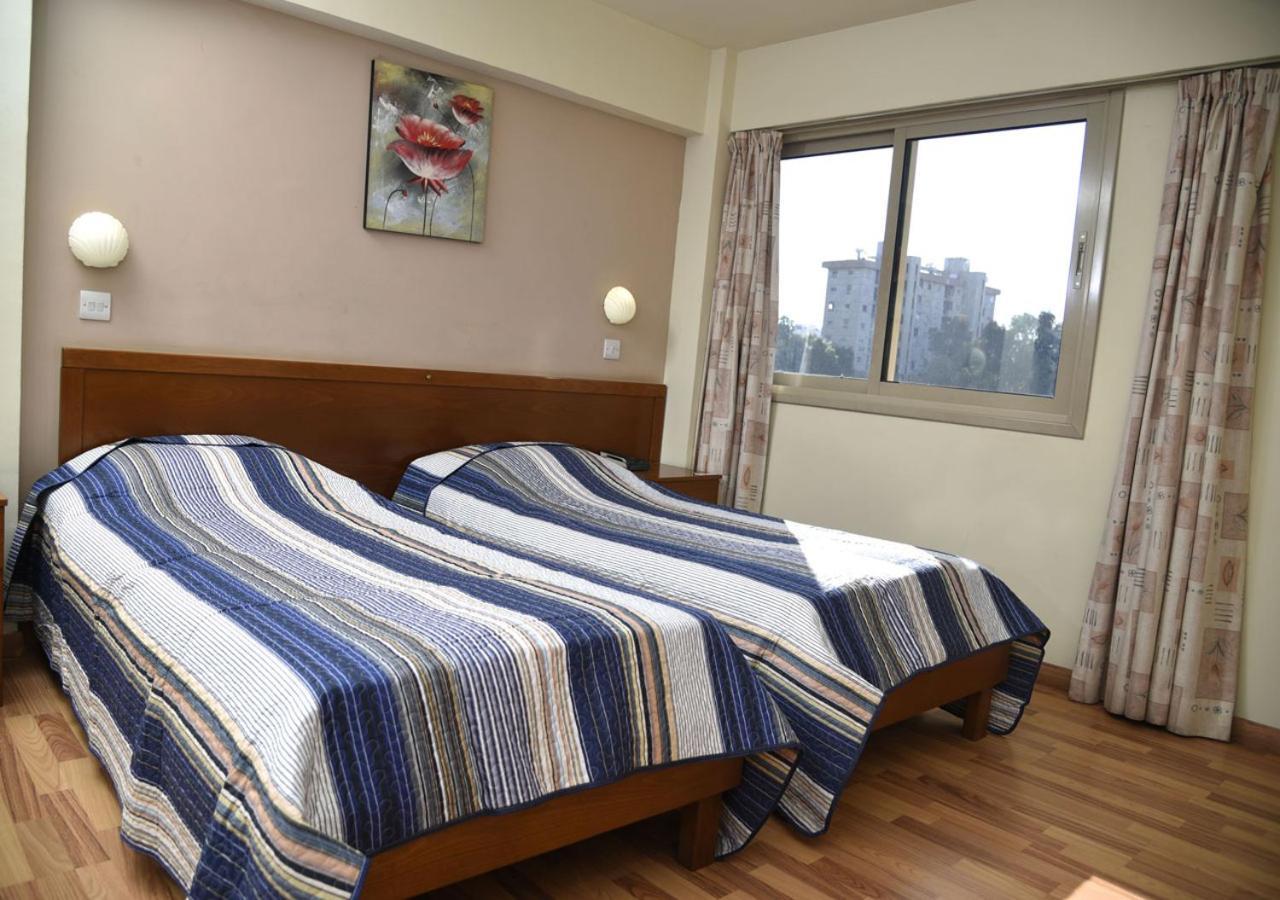 Elysso Hotel Larnaca Ngoại thất bức ảnh